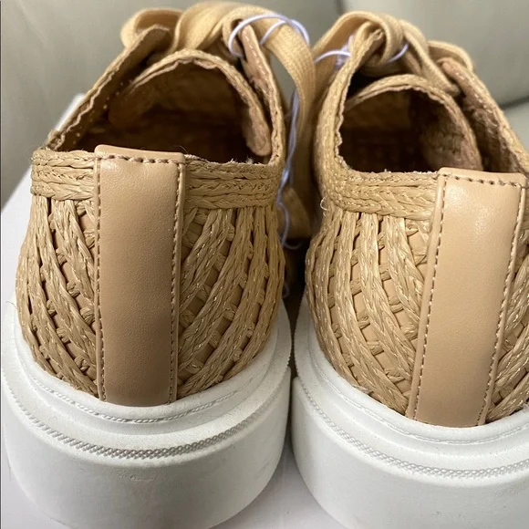 Woven textile raffia sneakers - Picture 3 of 6